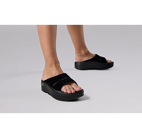 OOFOS OOmega OOahh Posh Slide Recovery Sandal | Canadian Footwear