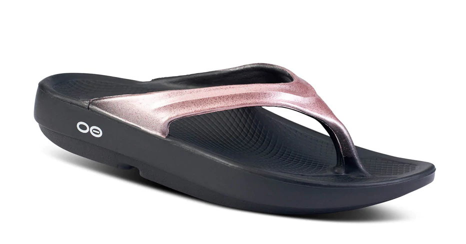 Oofos rose gold 2025